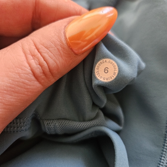 LULULEMON Everlux Short-Lined Tennis Tank Dress 6" Pixel Diffuse Multi Size 6 - Picture 16 of 16